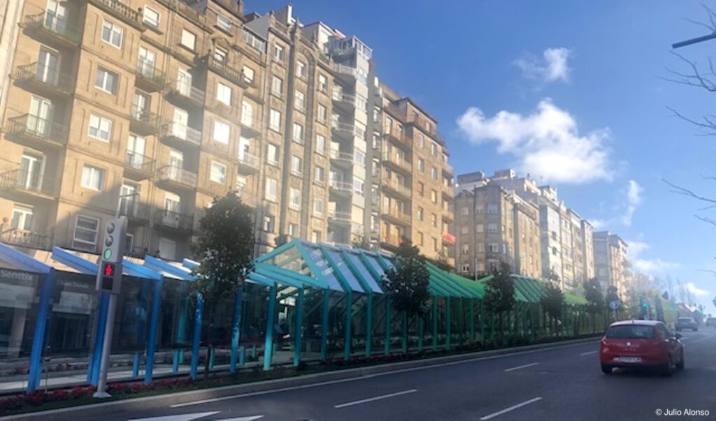 Concello de Vigo por la iniciativa de las rampas rodantes de la Gran Vía, además de la desaparición de otras barreras arquitectónicas que se han salvado con ascensores y escaleras mecánicas