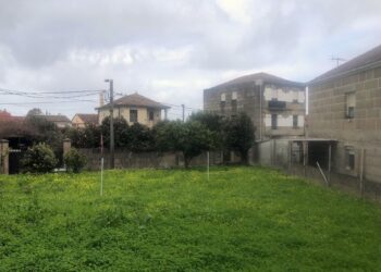 Esta fotografía corresponde a la ciudad de Vigo, pero no se trata de una zona rural, sino de una zona urbana rodeada de calles muy transitadas, una zona próxima a grandes plazas.