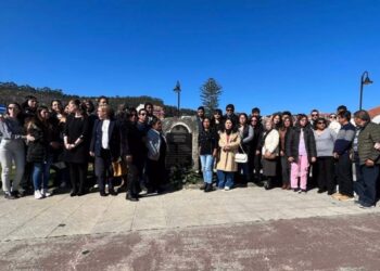 La localidad pontevedresa de Cangas ha rendido este sábado tributo a los fallecidos en el hundimiento del Villa de Pitanxo en febrero de 2022 en aguas de Terranova