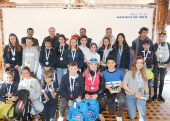 Bajo la organización del Real Club Náutico de Vigo, y con la cuestión excepcional de hacerlo en dos días en lugar de los tres habituales, el Trofeo Aceites Abril no defraudó