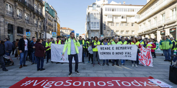 Los 17 colectivos de ‘Vigo somos todxs’ se concentrarán ante el Concello para pedir una reunión con Caballero