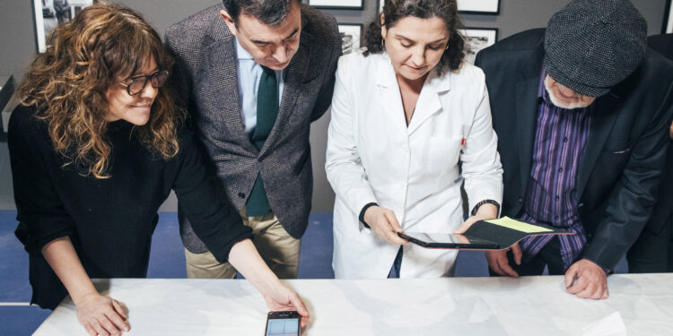 El Gaiás expone por primera vez en España el diario manuscrito de Ztefan Zweig, donde recoge sus impresiones de Vigo