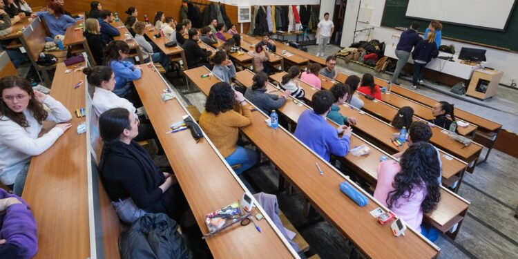 Xunta y universidades impulsan un modelo educativo dual con implicación directa en el diseño curricular de las empresas