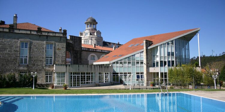 Expertos médicos debaten en Mondariz sobre los beneficios de las aguas mineromedicinales