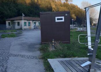 Abel Caballero denuncia “vandalismo organizado” por daños en el baño de la ETEA