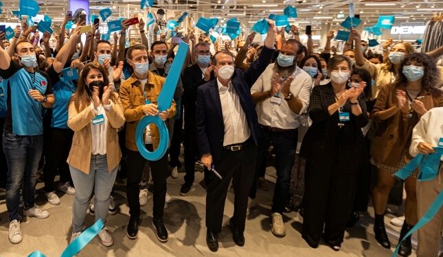 Piden a Caballero que transforme su “Viva Primark” en apoyo a la plantilla, que inicia una huelga