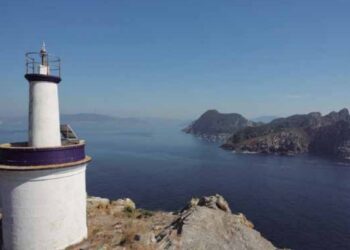 Viajes especiales a las islas Cíes por el festivo de la Reconquista