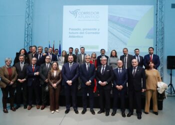 El Gobierno compromete 16.000 millones de euros de inversiones para impulsar el Corredor Atlántico