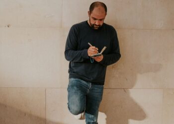 Dani Fez programa una función en Vigo para contar su ‘Vida regulinchi’ más allá de las redes sociales