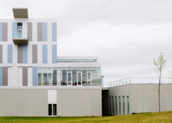 La Escuela de Arte Dramático de Vigo cierra para su desinfección tras detectarse más de 15 casos de sarna