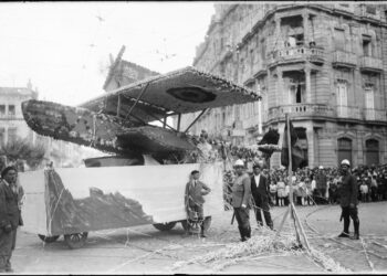 Vigo se divierte en la Batalla de Flores