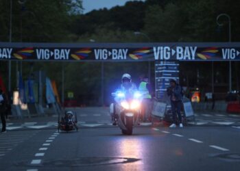 Los cortes de tráfico que dejará la Vig-Bay este domingo en Vigo y Baiona