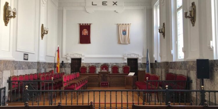 Ordenan repetir el juicio contra un hombre absuelto tras dejar sin un ojo a otro de un puñetazo en Vigo