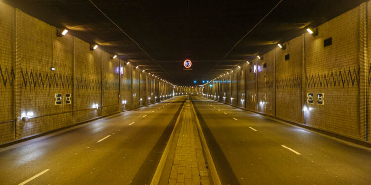El ‘nuevo’ túnel de Beiramar se pone a prueba: “Aviso de emergencia. Deben evacuar el edificio”