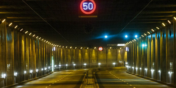 El ‘nuevo’ túnel de Beiramar se pone a prueba: “Aviso de emergencia. Deben evacuar el edificio”