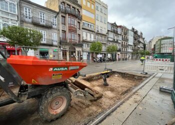 La arqueóloga municipal pide conservar in situ los restos de la antigua muralla de Vigo
