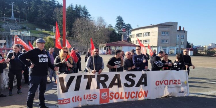 Vitrasa plantea a la plantilla llegar a un acuerdo de mejoras laborales que no impliquen subidas de sueldos
