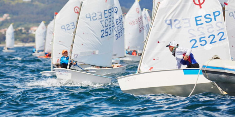 El Trofeo Vithas Vigo regresa a Canido con 143 Optimist de toda Galicia