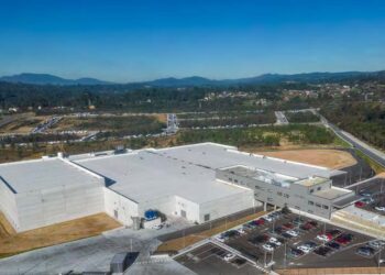 Albo inaugura su nueva fábrica de conservas en Salvaterra-As Neves