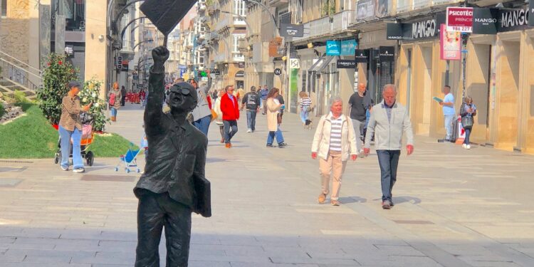 Castro vuelve a la Rúa do Príncipe