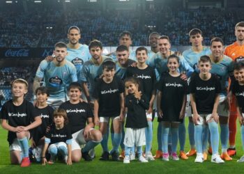 Once Escort Kids escoltaron al Celta en Balaídos