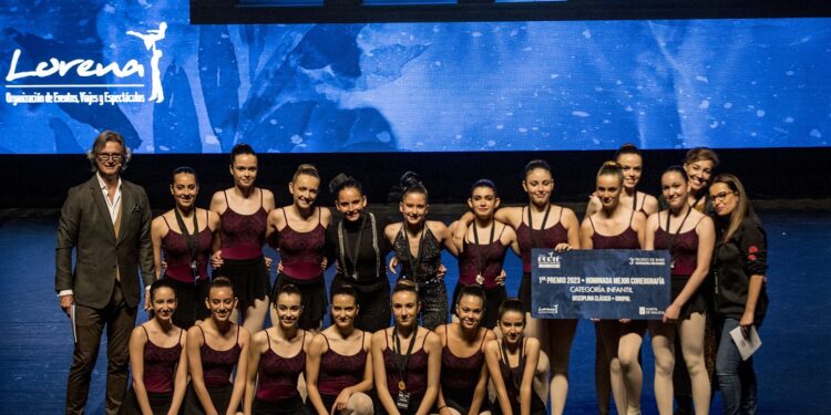 Escuelas de la provincia de Pontevedra y Barcelona se alzan con los primeros premios de la categoría infantil del 3º Trofeo de Baile Internacional Vigo Xacobeo