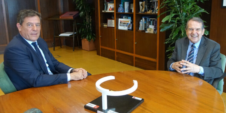 Caballero traslada a Besteiro su satisfacción por el apoyo a Vigo frente al «sectarismo fanático» de Rueda