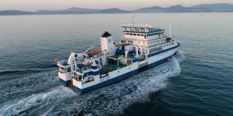 El IEO comienza en Vigo dos campañas de estudio de la biomasa de sardina y otros pequeños pelágicos