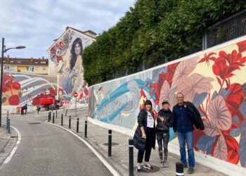 O CONCELLO DE NIGRÁN EMBELECE O NÚCLEO URBANO DA RAMALLOSA CUN GRAN MURAL DA ARTISTA INTERNACIONAL LULA GOCE