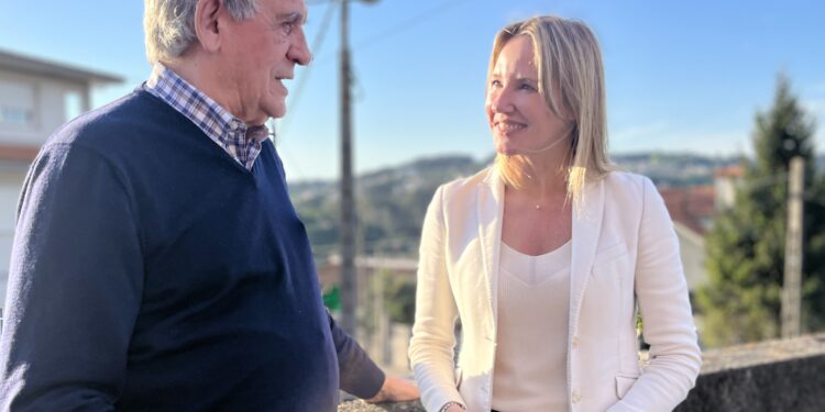 El exalcalde de Vigo Manuel Pérez cierra la lista de Tapias para las elecciones municipales del 28-M