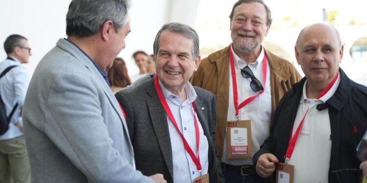 Abel Caballero pronostica que ampliará su mayoría absoluta en Vigo y superará los 20 concejales