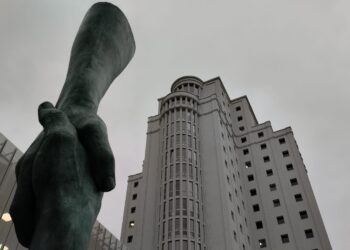 La Audiencia ordena el ingreso en prisión del exfuncionario condenado por el ‘caso cuñada’