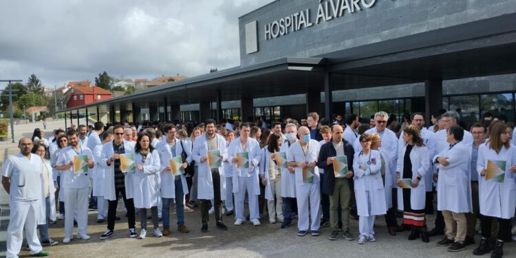 Concentraciones por la huelga de médicos con “mano tendida” al Sergas para que “inicie las negociaciones”