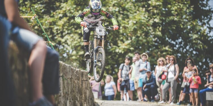 O Marisquiño 2023 cambia de día el descenso por el Casco Vello y retrasa 50 metros la meta