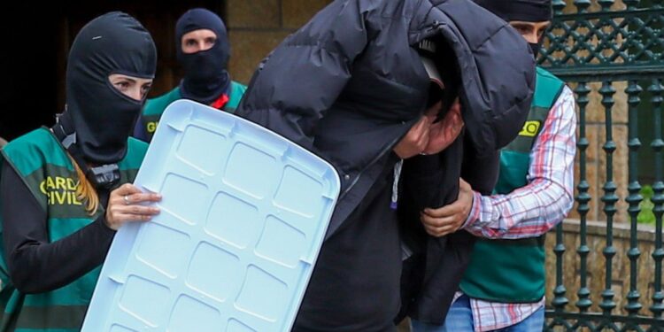 Nueve detenidos en un operativo contra el narcotráfico con registros en Vigo, Ponteareas, O Porriño y Tui