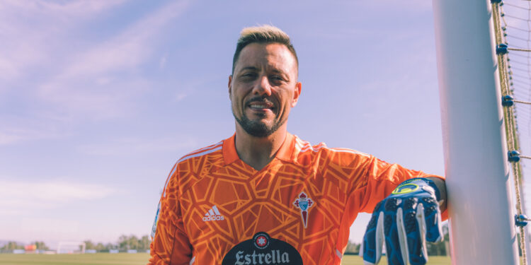 El RC Celta y Diego Alves han llegado a un acuerdo para la desvinculación del contrato que unía a ambas partes hasta el final de la presente temporada.