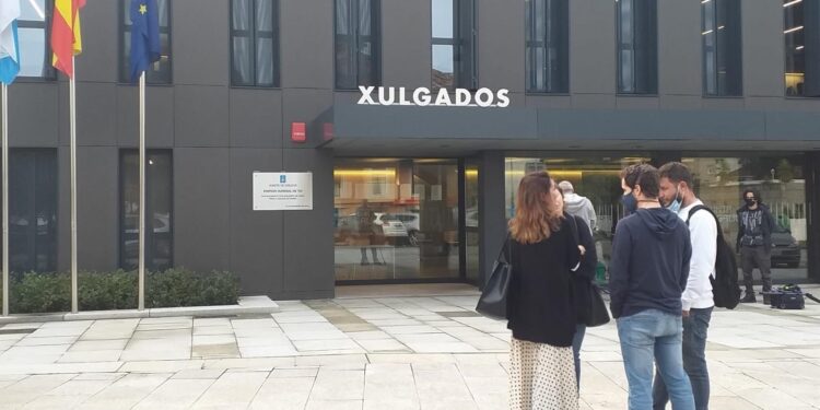 La familia de Déborah Fernández traslada al juzgado su “malestar e incredulidad” por el curso de la instrucción