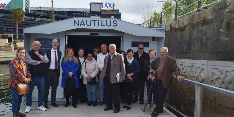 El visor submarino del puerto de Vigo acumula más de 7.000 visitas desde su apertura
