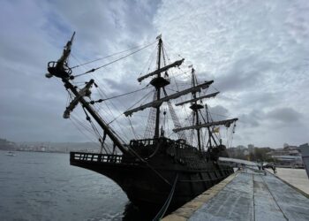 La fiel réplica del legendario «Galeón Andalucía» abre sus puertas en Vigo: precios y horarios Durante su estancia en Vigo, el público podrá subir a bordo, recorrer sus seis cubiertas y conocer sus detalles, su navegación, cómo era la vida a bordo y la propia historia de estos navíos