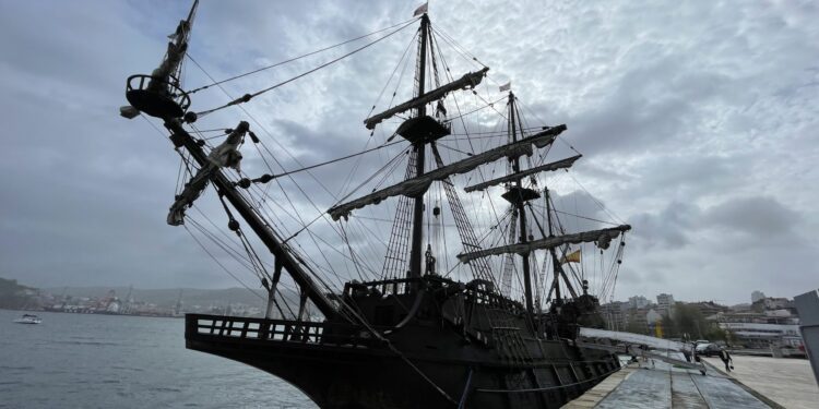 La fiel réplica del legendario «Galeón Andalucía» abre sus puertas en Vigo: precios y horarios Durante su estancia en Vigo, el público podrá subir a bordo, recorrer sus seis cubiertas y conocer sus detalles, su navegación, cómo era la vida a bordo y la propia historia de estos navíos