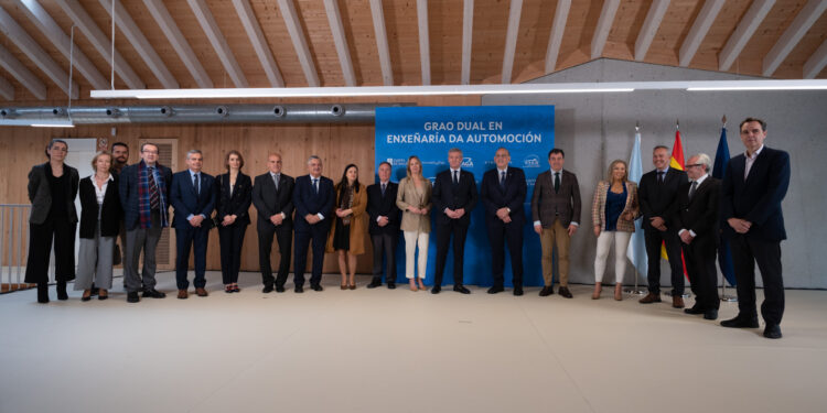 Xunta, UVigo y el sector impulsan un grado de Ingeniería de la Automoción que incluirá formación y contrato