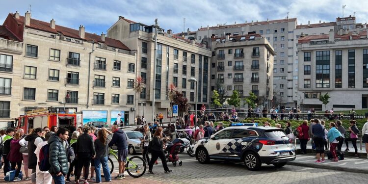 Desalojan un gimnasio en Vigo a causa de un incendio en la sauna