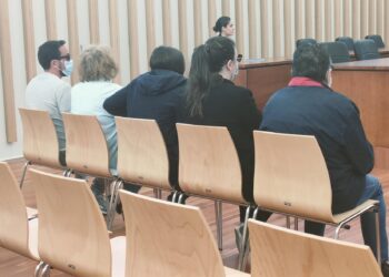 Preacuerdo para que el matrimonio acusado de ceder bienes a sus hijos para eludir a Hacienda evite la cárcel