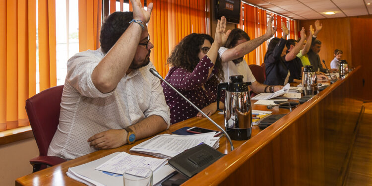 La oposición critica el uso de remanentes por parte del Gobierno local para «propaganda»