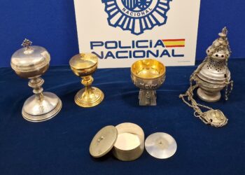 La Policía Nacional detiene a dos hombres por robar en dos iglesias de Vigo