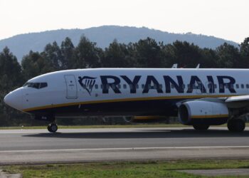 El aeropuerto de Vigo registró un mínimo incremento de tráfico en marzo pese al socavón en la pista