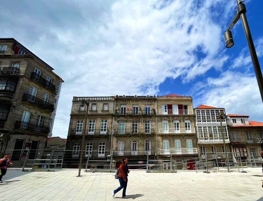 Vigo rescata un edificio de alto valor arquitectónico con fachadas a calles opuestas