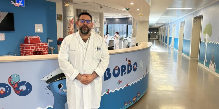 Un cirujano pediátrico del Chuvi diseña un método para mejorar la atención urgente en politraumatismos infantiles