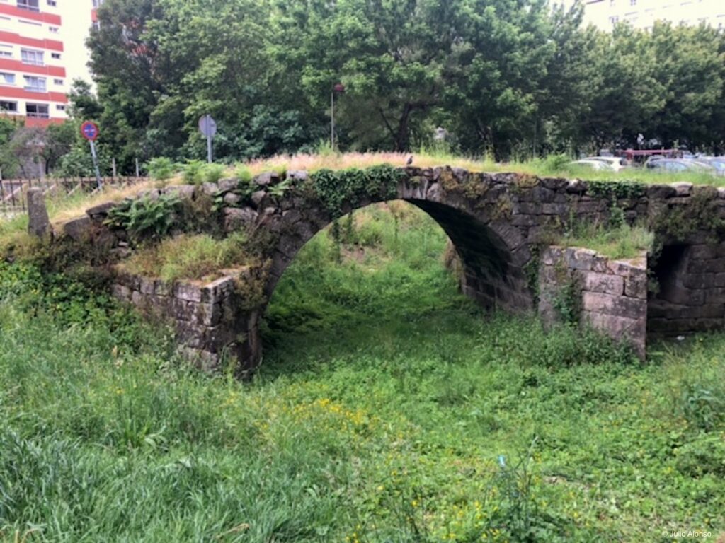 El olvido de un puente medieval en Vigo