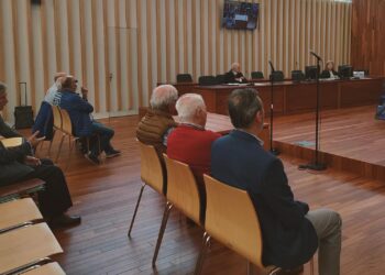 Los acusados de amañar el contrato de basuras de Nigrán niegan dádivas o presiones en la licitación